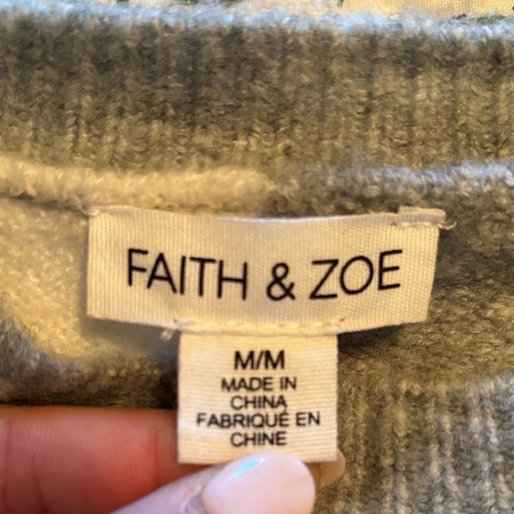 Faith & Zoe Women's Gray and White Sweater - Picture 2 of 2
